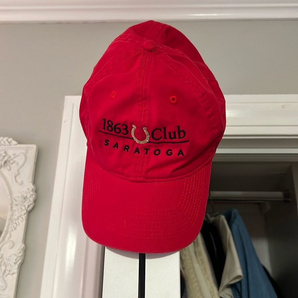 SARATOGA RED HAT